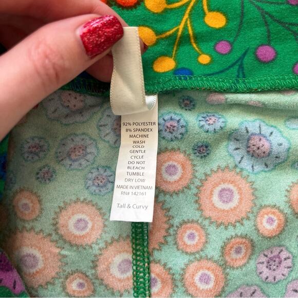 LuLaRoe Green / Pink / Yellow Patterned Leggings Size Tall and Curvy 12/18 - Picture 6 of 10
